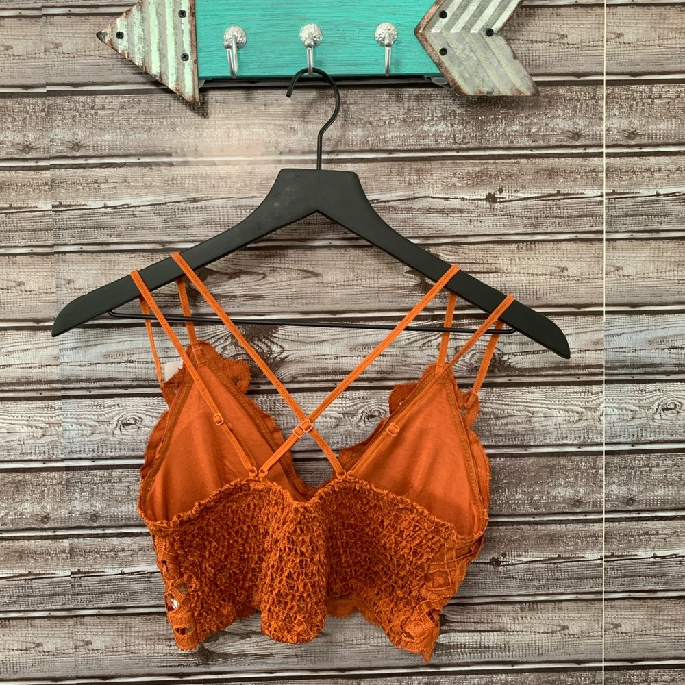 Scalloped Lace Rust Bralette - Picture 7 of 8